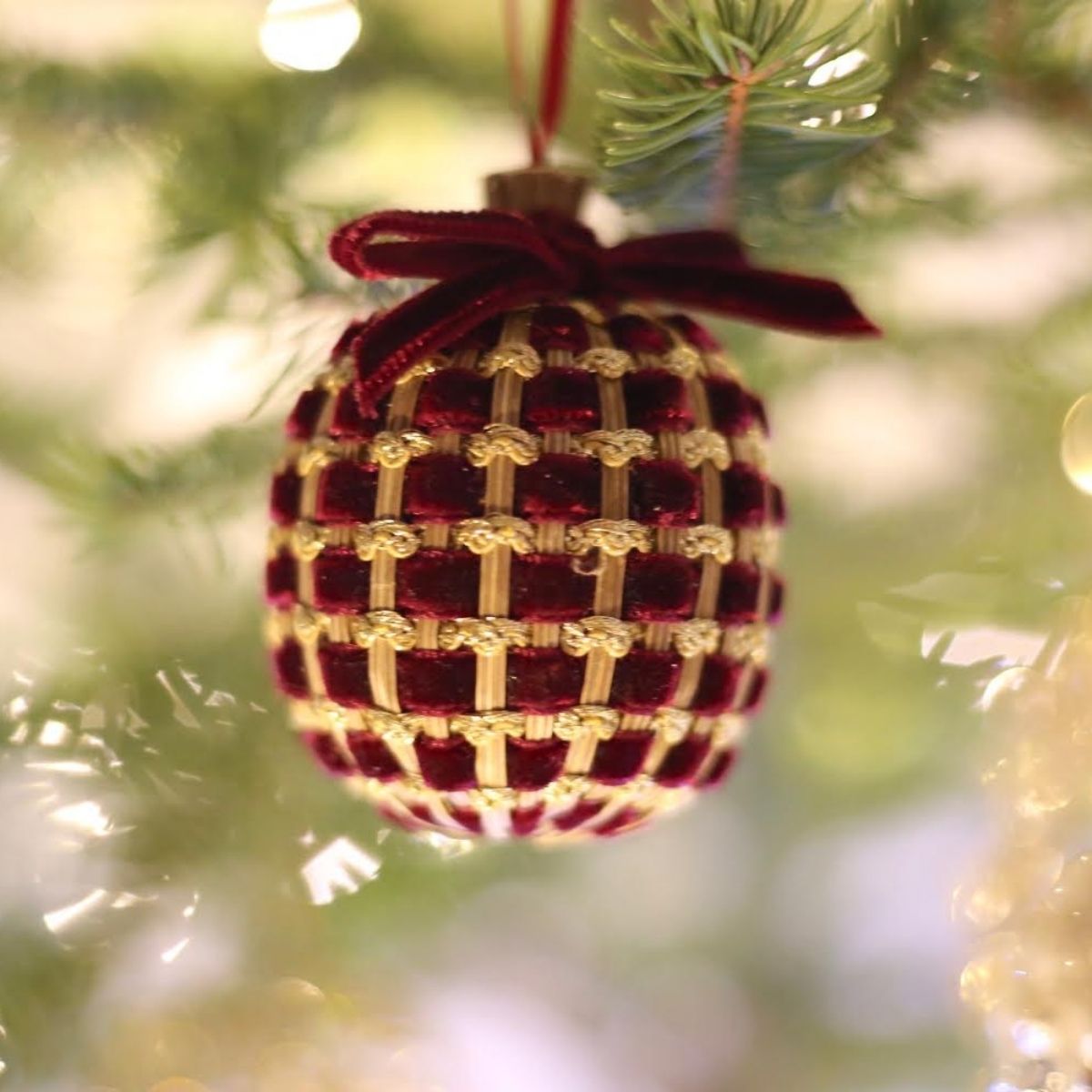 Boule de Lavande 6cm vague Or & velours Rouge