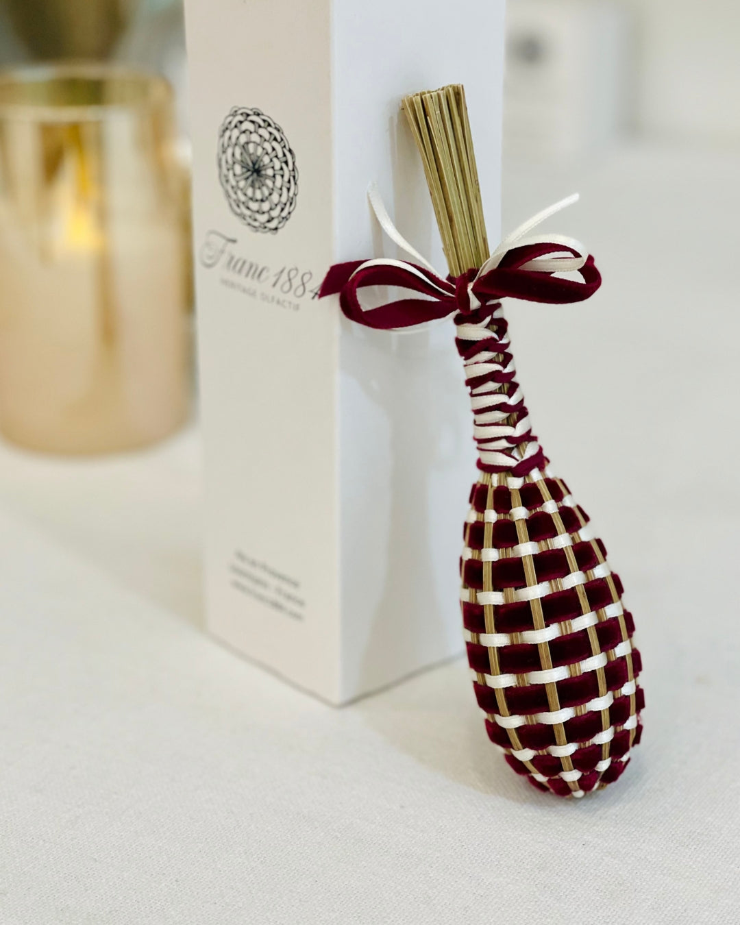 Fuseau de Lavande velours Bordeaux & satin Écru